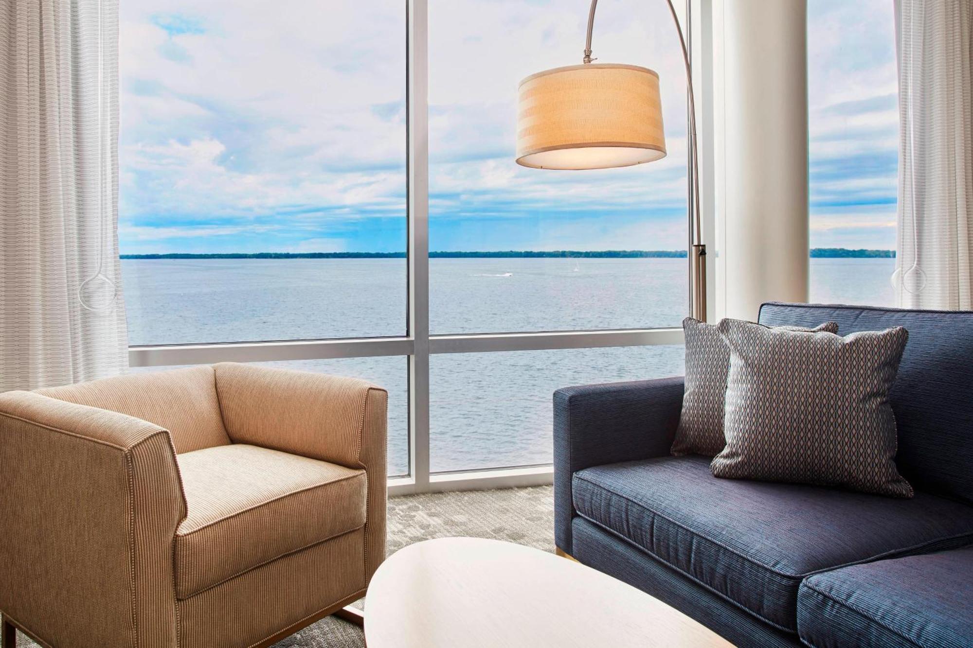 Courtyard By Marriott Erie Bayfront Exterior foto