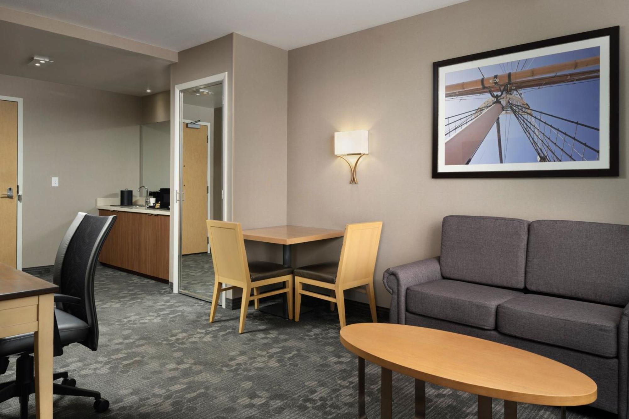 Courtyard By Marriott Erie Bayfront Exterior foto