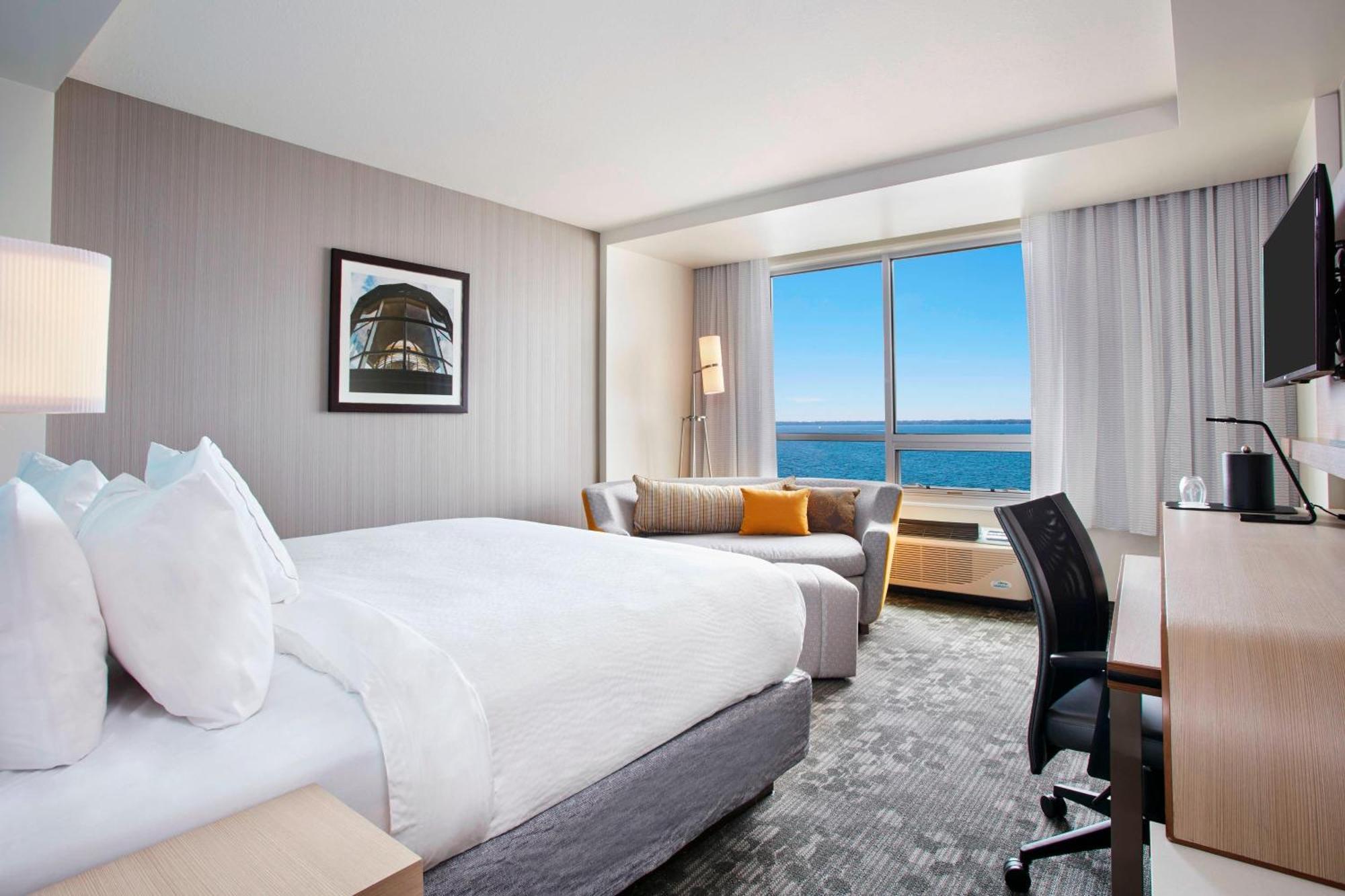 Courtyard By Marriott Erie Bayfront Exterior foto